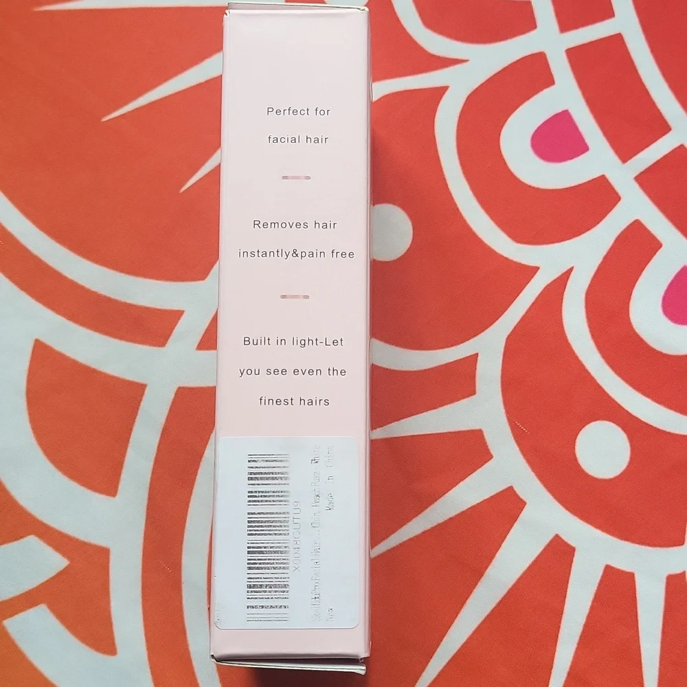 Facial Hair Remover - White - Picture 11 of 12